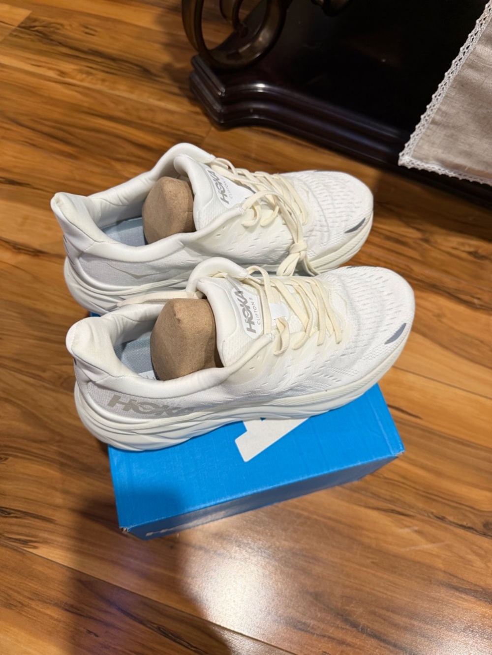 Hoka W Clifton 8 Women's White Running Shoes - VWH